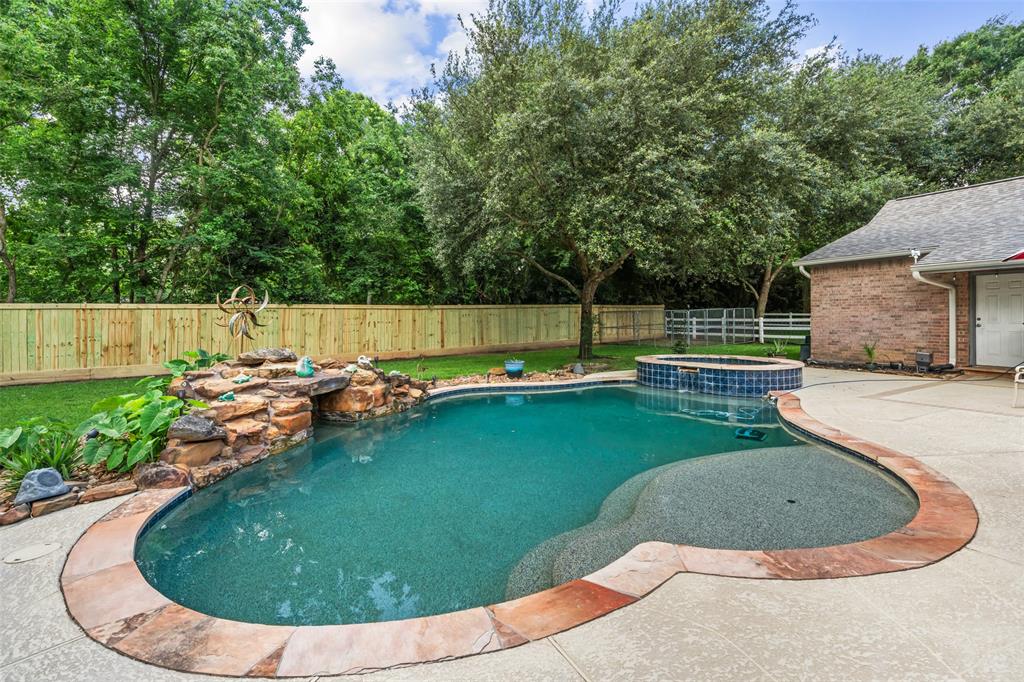 20103 Faye Street, Tomball, Texas image 32