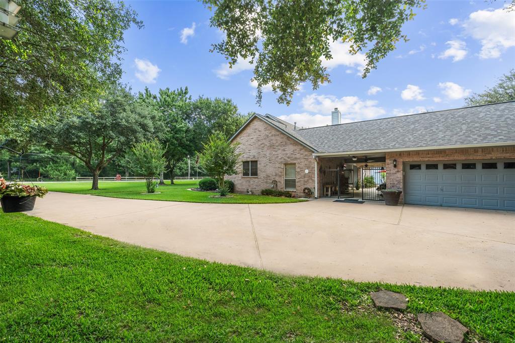 20103 Faye Street, Tomball, Texas image 36