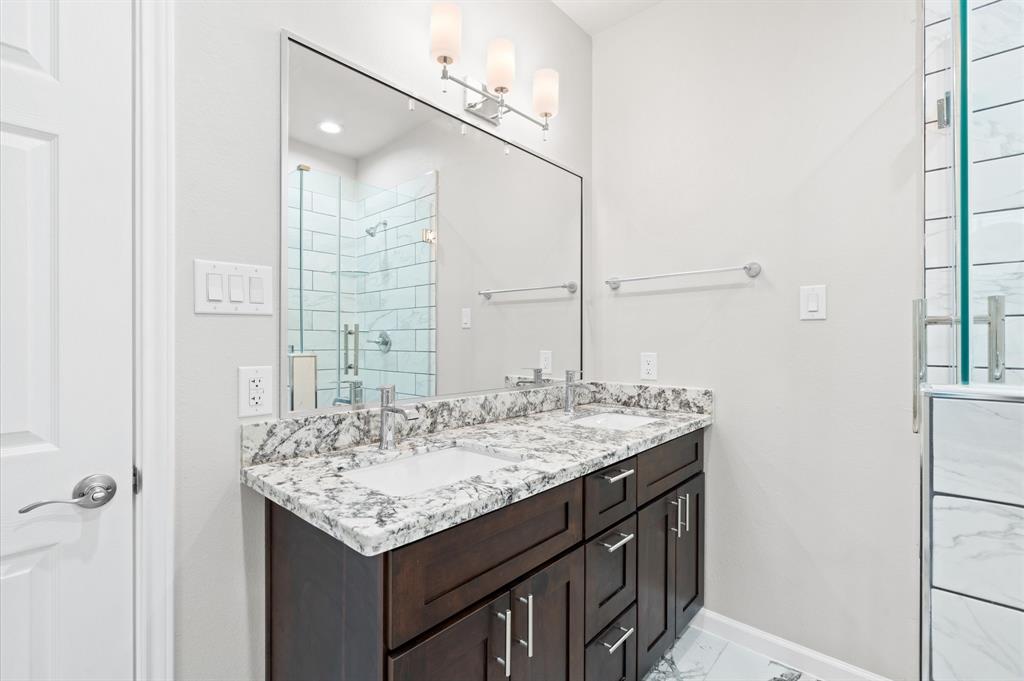 574 Magnolia Point Drive, Huffman, Texas image 11
