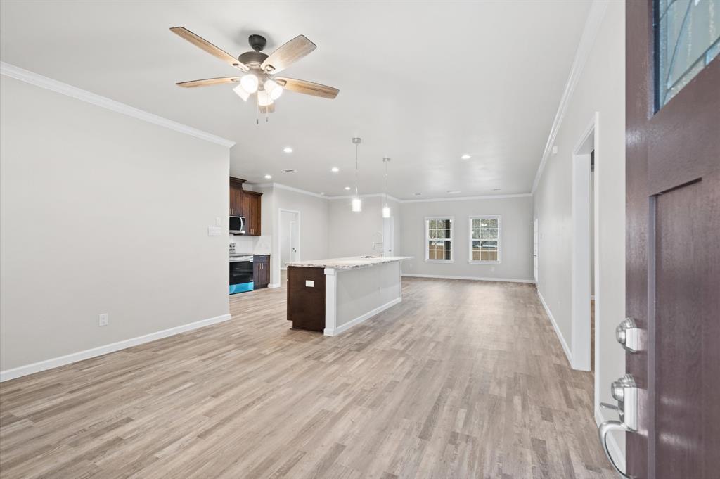 574 Magnolia Point Drive, Huffman, Texas image 2