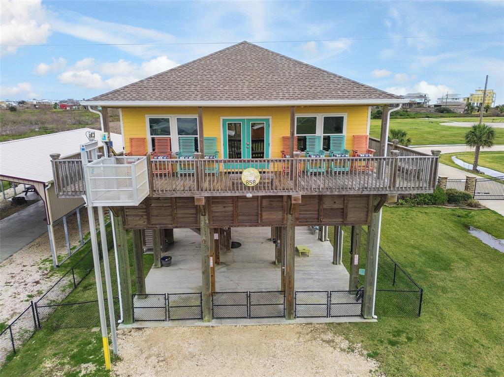 858 S East Road, Crystal Beach, Texas image 5