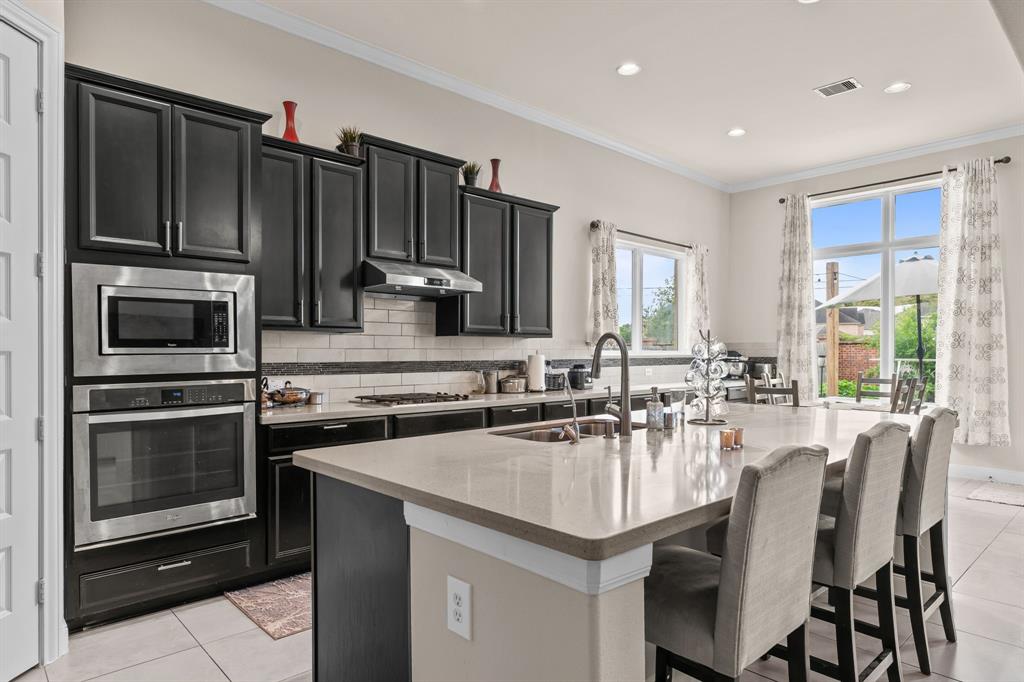 3422 Leaning Willow Drive, Katy, Texas image 14