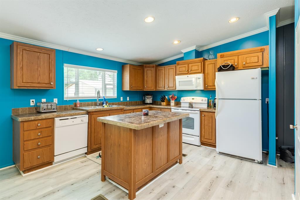 178 Brazos Dr Dr, Angleton, Texas image 19