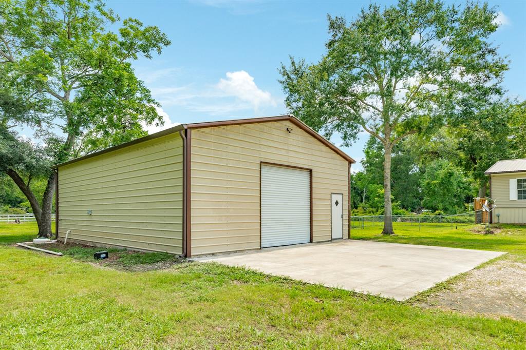 178 Brazos Dr Dr, Angleton, Texas image 7