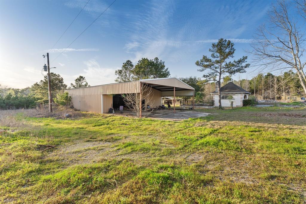 2394 Crockett Martin Road, Conroe, Texas image 13
