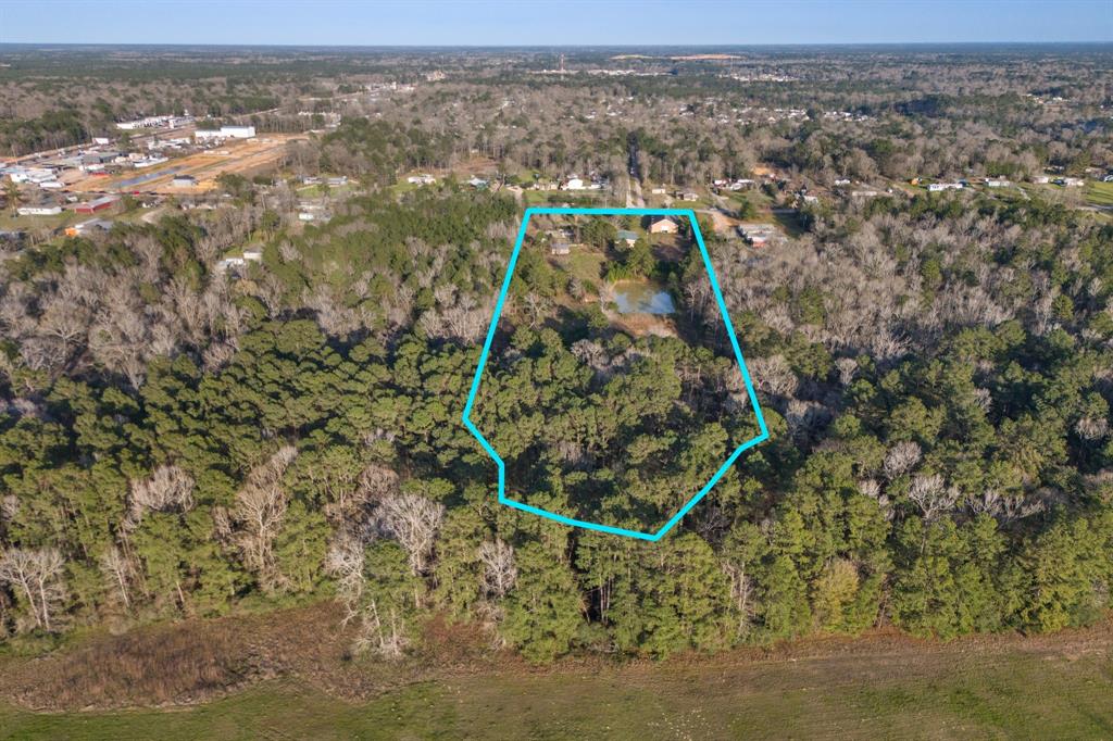 2394 Crockett Martin Road, Conroe, Texas image 2
