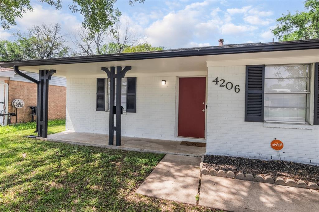 4206 Iris Lane, Deer Park, Texas image 2