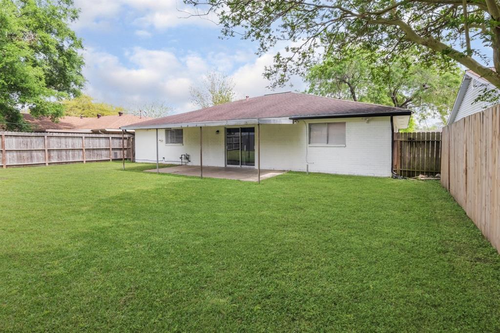 4206 Iris Lane, Deer Park, Texas image 23