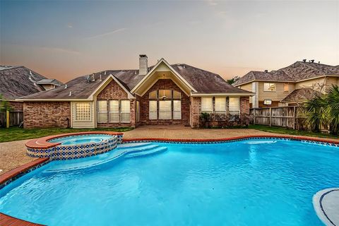 Single Family Residence in Sugar Land TX 5423 Eagle Trace Court.jpg
