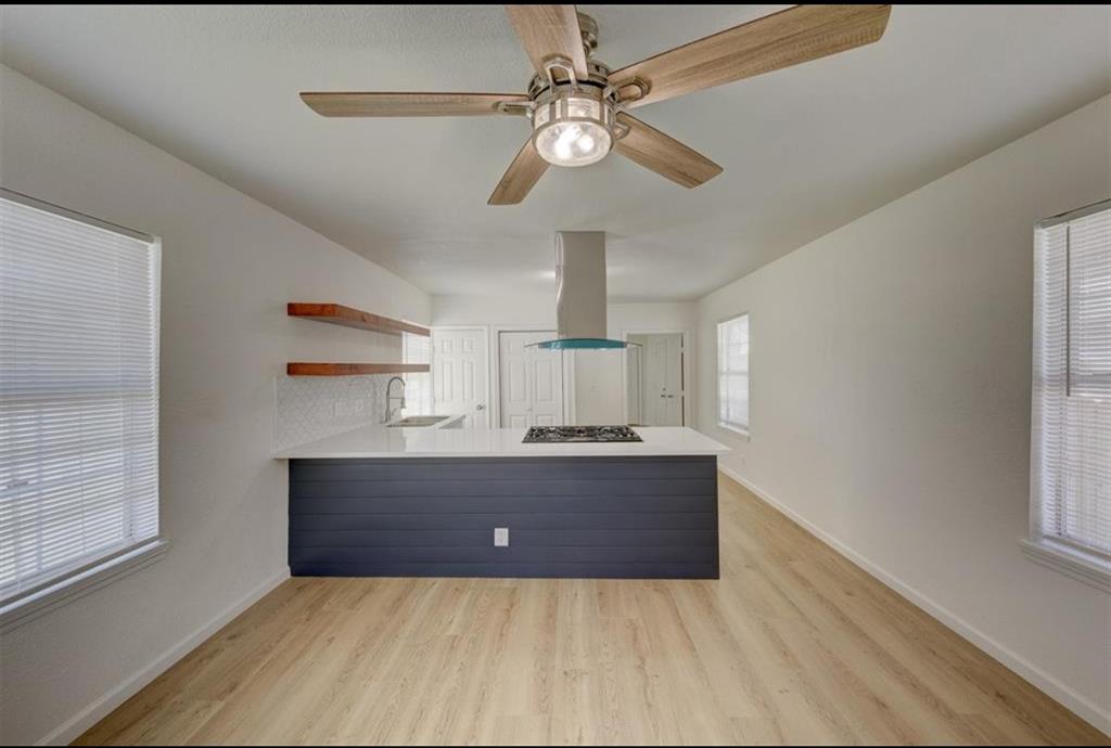 3911 Winnie Street, Galveston, Texas image 7