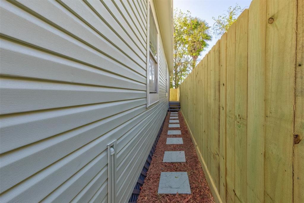3911 Winnie Street, Galveston, Texas image 22
