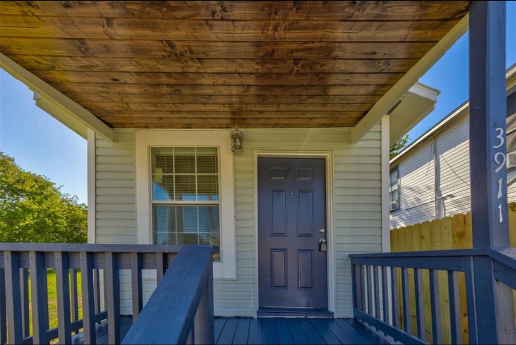 3911 Winnie Street, Galveston, Texas image 2