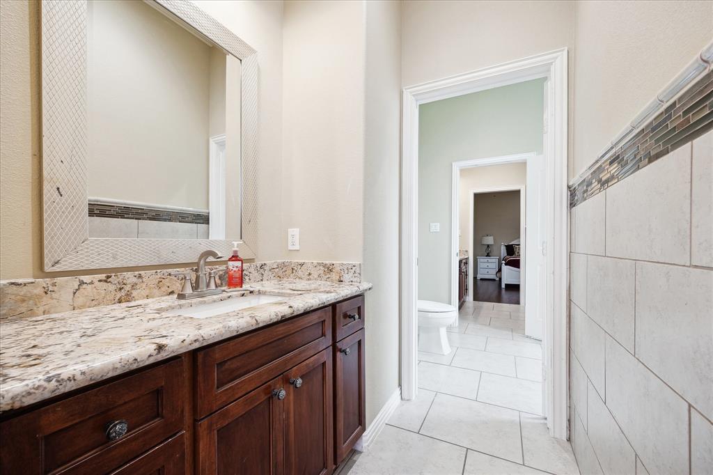 8917 Hawk Road, Pearland, Texas image 20