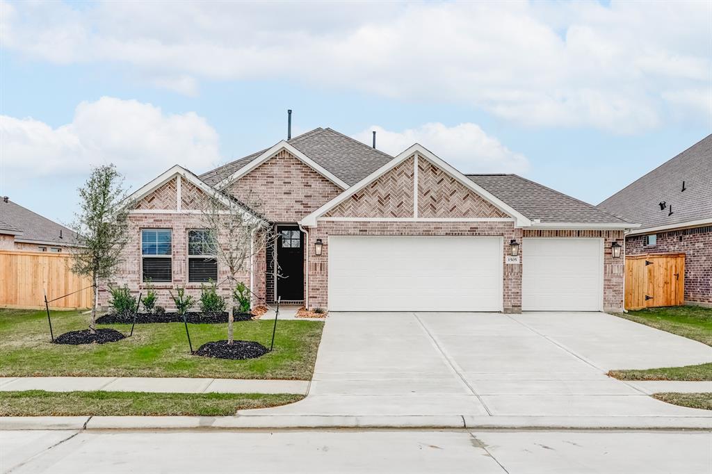 1505 Delaware Drive, Dayton, Texas image 1