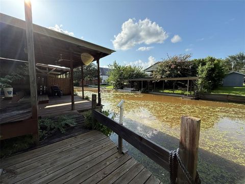 8998 Gladewood Street Willis TX 77318