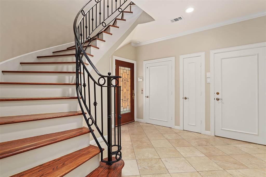 2019 Driscoll Street B