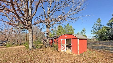 A home in Crockett