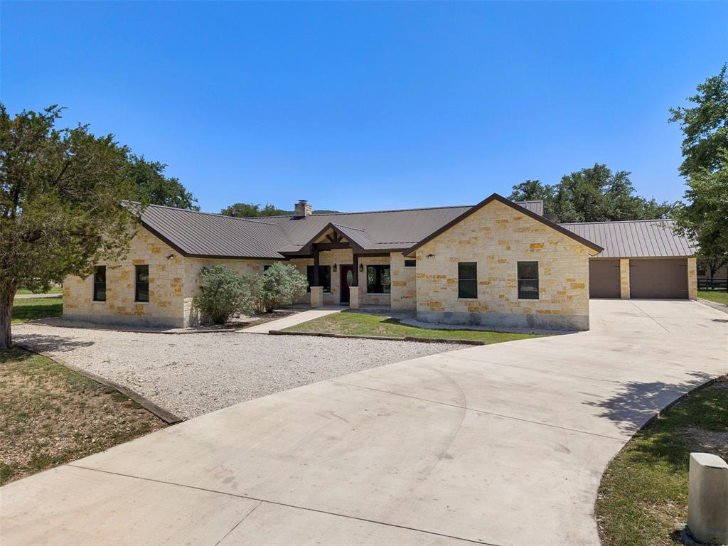 43 Heartstone Lane, Concan, Texas image 4