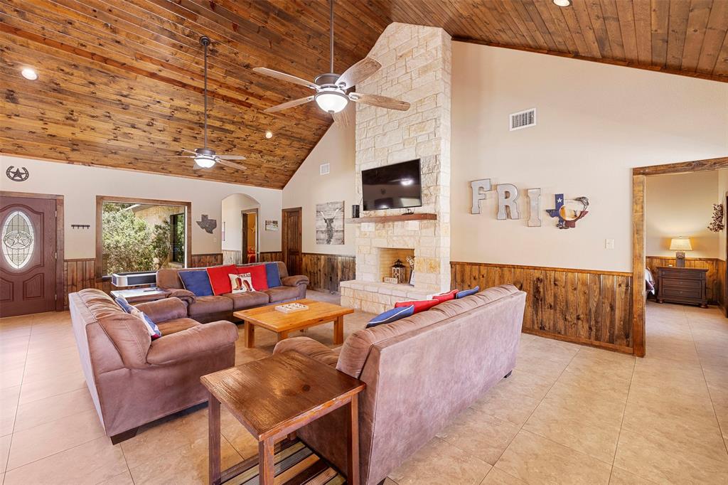 43 Heartstone Lane, Concan, Texas image 9