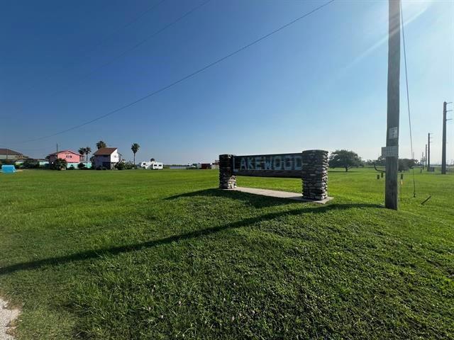 2017 Highway 87, Crystal Beach, Texas image 7