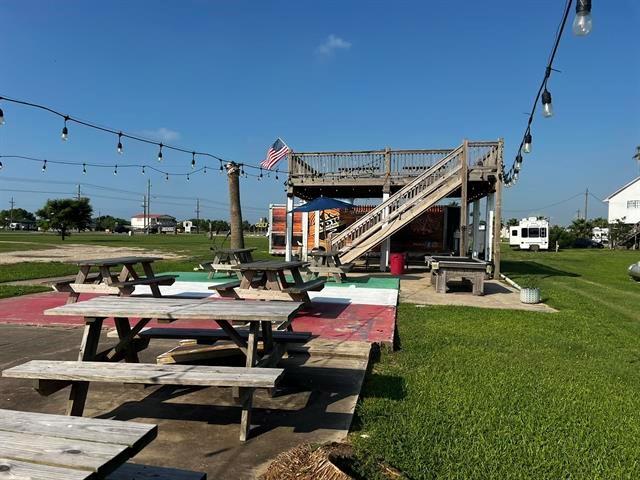 2017 Highway 87, Crystal Beach, Texas image 9