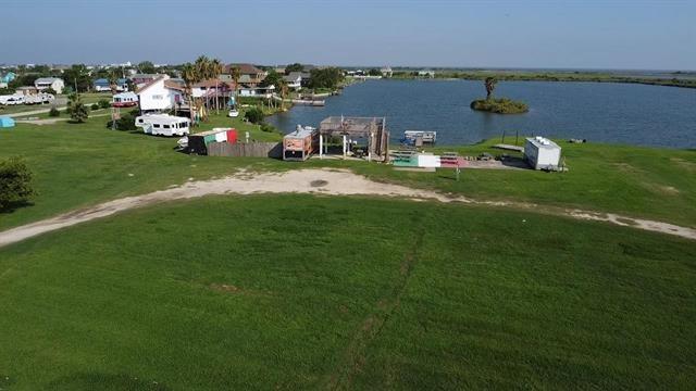 2017 Highway 87, Crystal Beach, Texas image 4