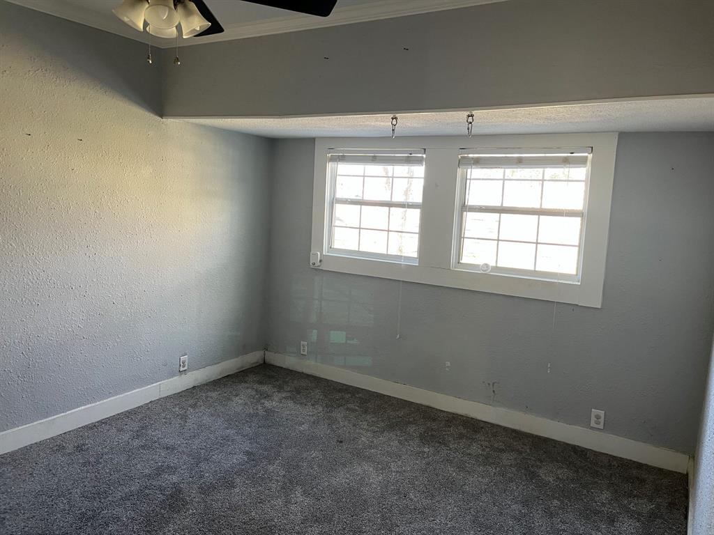 1514 W Broad Street, Freeport, Texas image 8