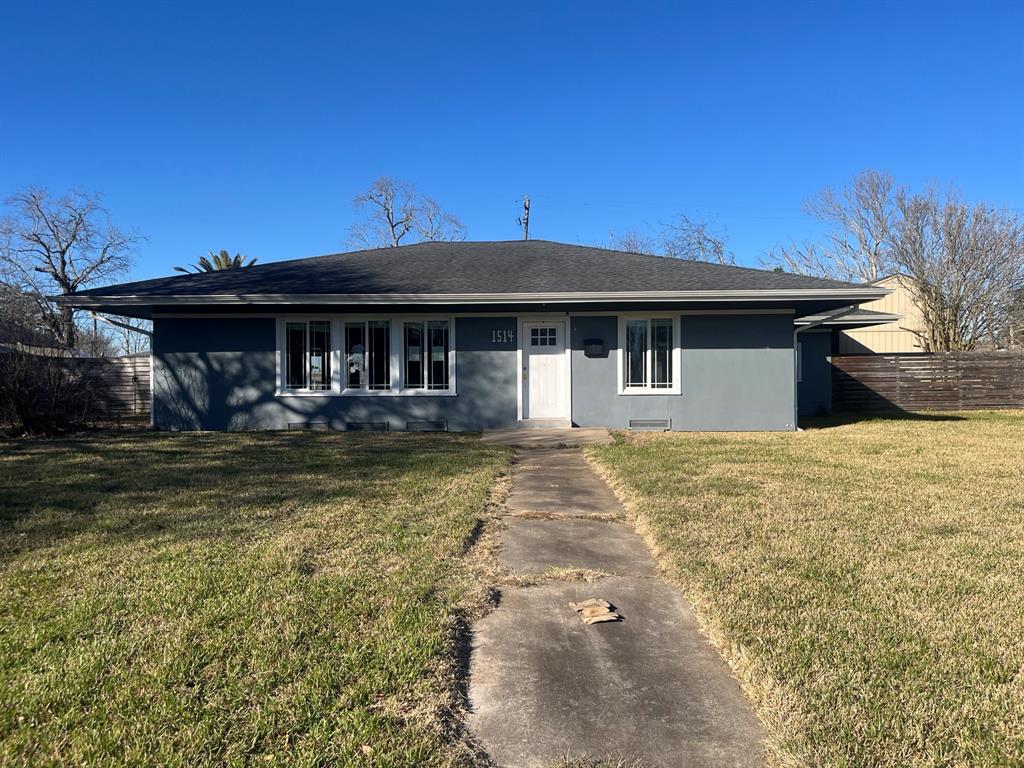1514 W Broad Street, Freeport, Texas image 1