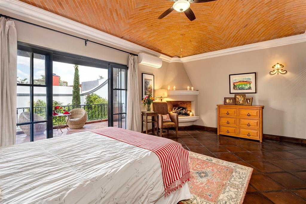 Mexico, 4 Bedrooms Bedrooms, ,5 BathroomsBathrooms,Residential,Active,51558