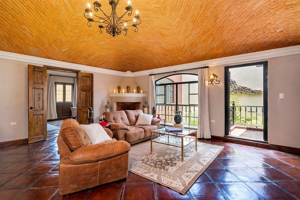 Mexico, 4 Bedrooms Bedrooms, ,5 BathroomsBathrooms,Residential,Active,51558