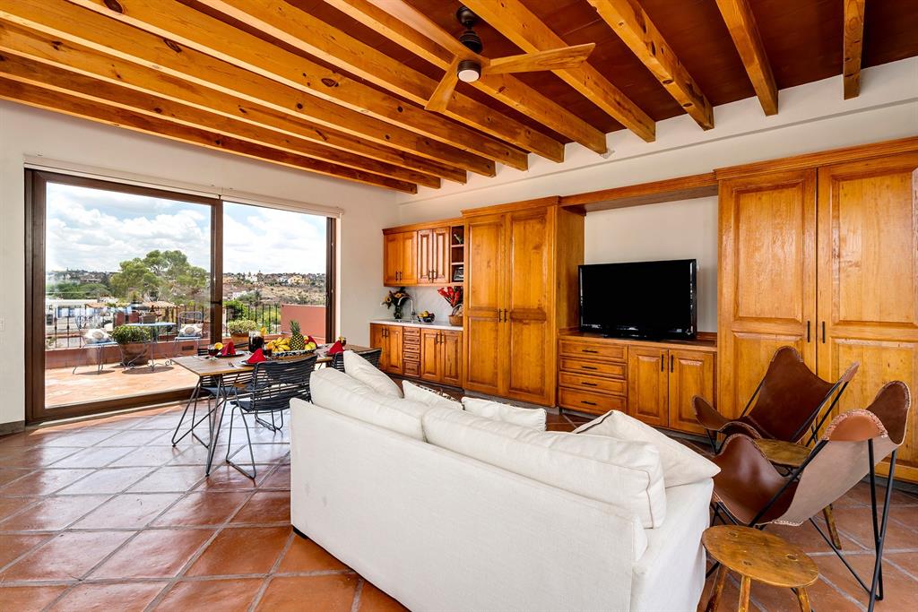 Mexico, 4 Bedrooms Bedrooms, ,5 BathroomsBathrooms,Residential,Active,51558