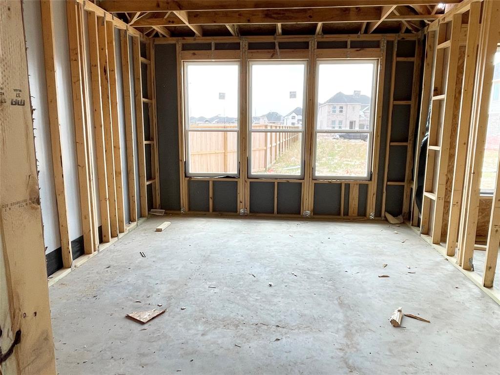 31103 Riley Heights Drive, Fulshear, Texas image 12