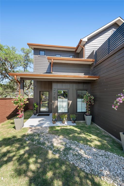 2758 Lakeshore Drive