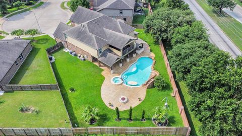 Single Family Residence in Houston TX 7919 Terrace Brook Court 4.jpg