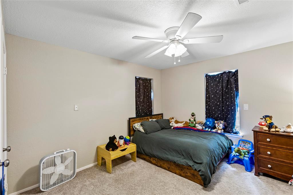 109 Holderrieth Boulevard, Tomball, Texas image 17