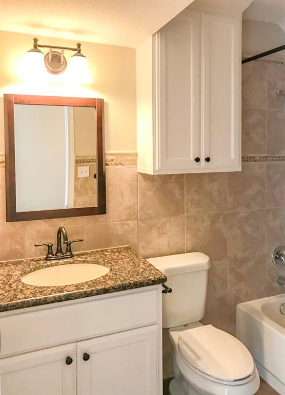 18800 Egret Bay Boulevard #1005, Webster, Texas image 14