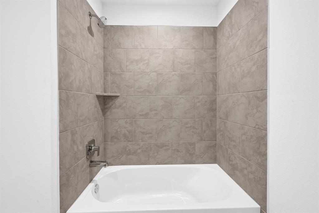 5022 Cheery Cove Drive, Fresno, Texas image 7