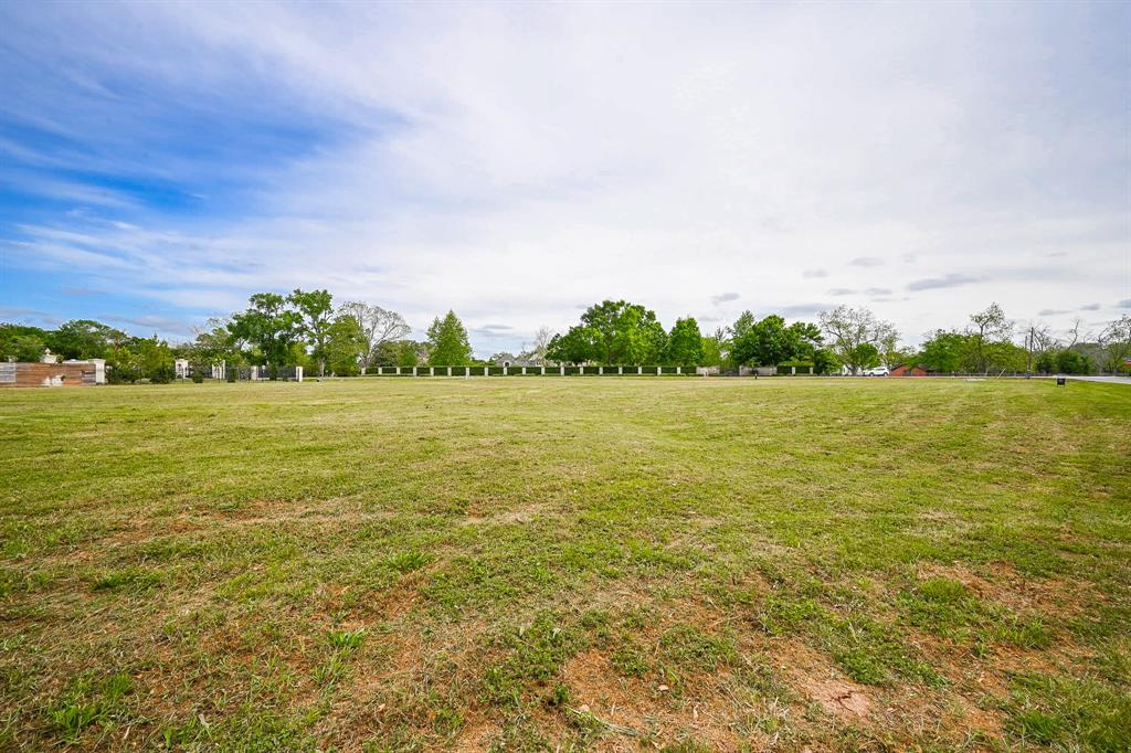 1307 Horseshoe Drive, Sugar Land, Texas image 12