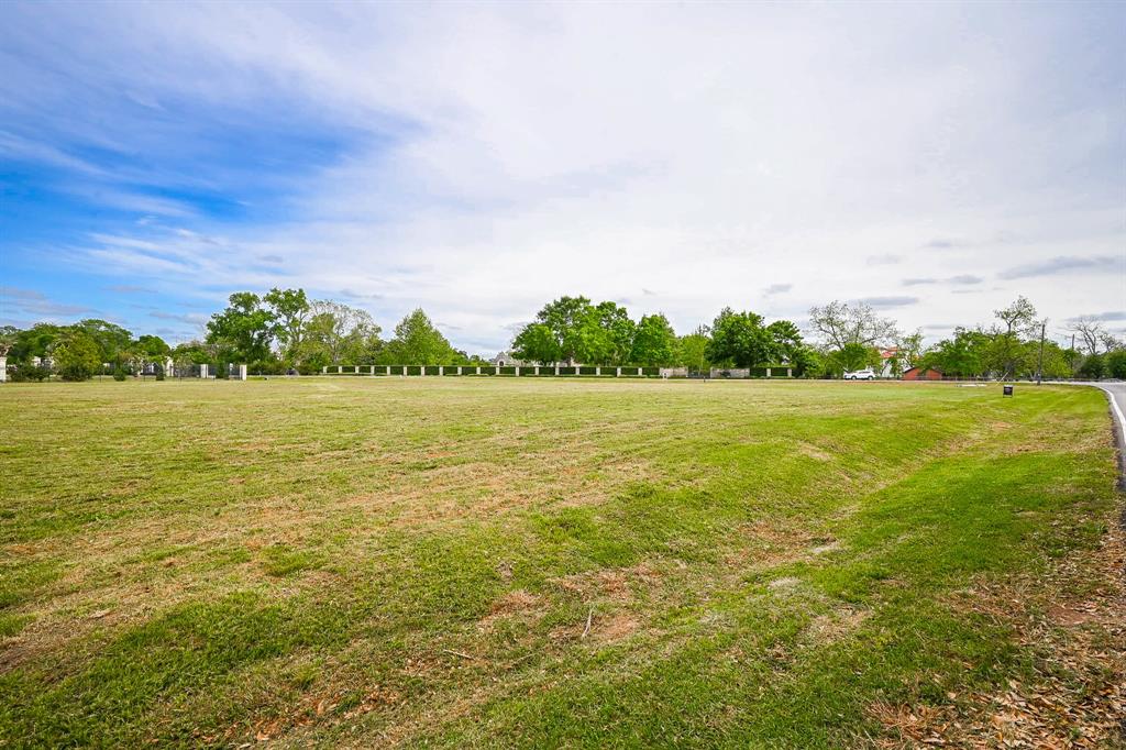 1307 Horseshoe Drive, Sugar Land, Texas image 13