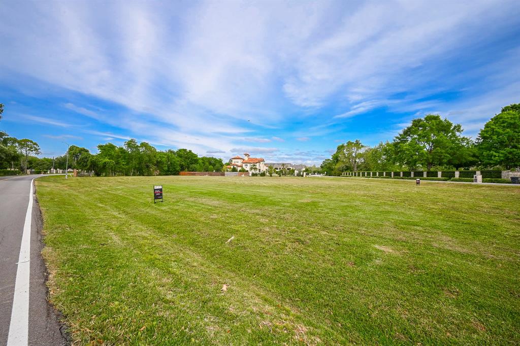 1307 Horseshoe Drive, Sugar Land, Texas image 14