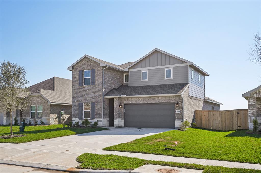 10705 Discovery Lane, Texas City, Texas image 3