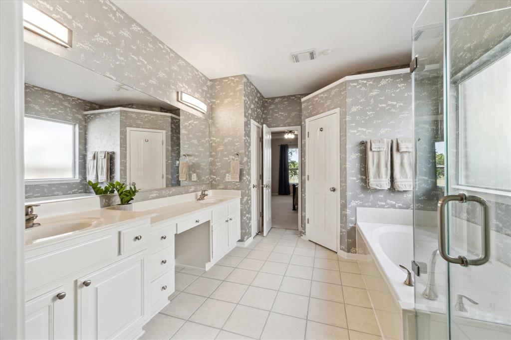 2603 Pinebend Drive, Pearland, Texas image 20