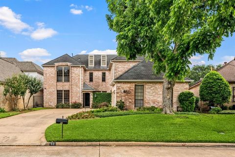 60 Crestwood Circle Sugar Land TX 77478