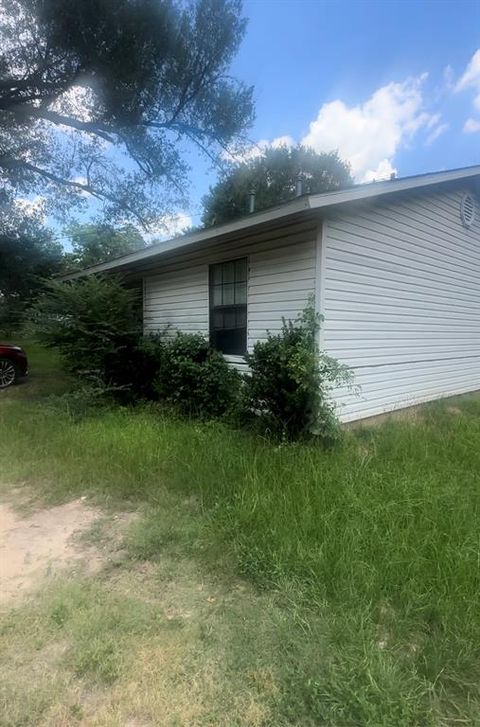 A home in Crockett