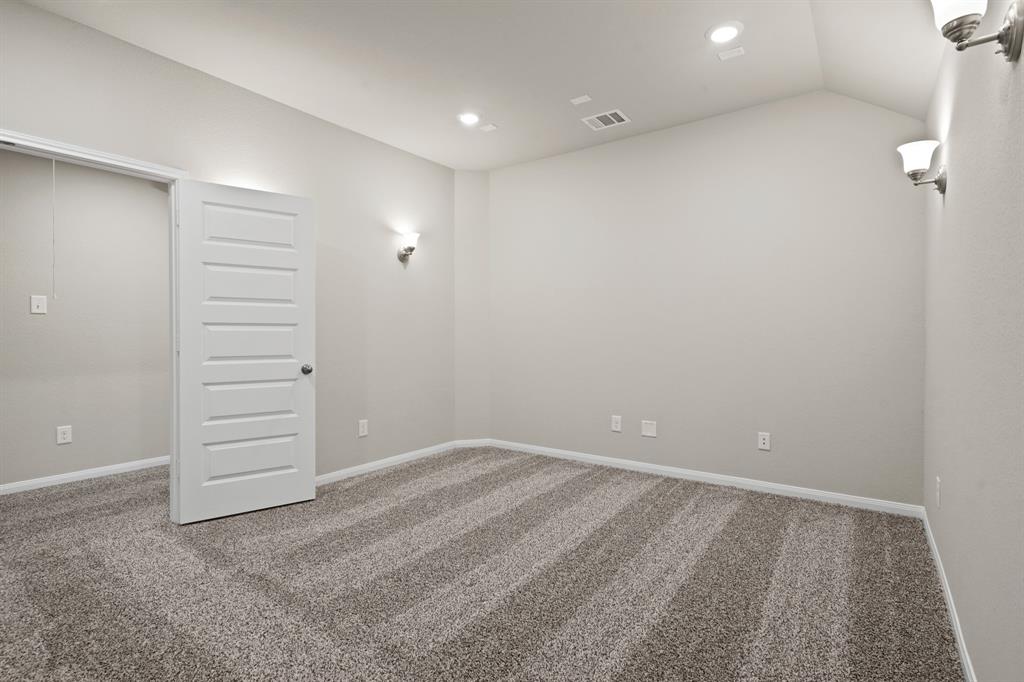 2331 East Chunk Drive, Conroe, Texas image 12