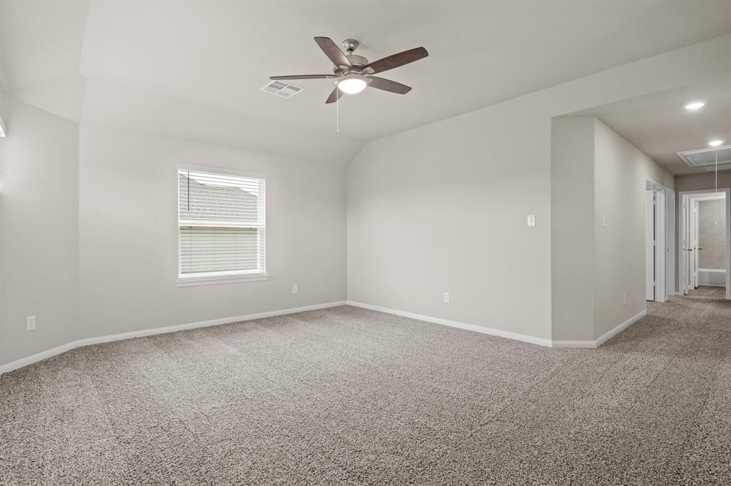 2331 East Chunk Drive, Conroe, Texas image 10