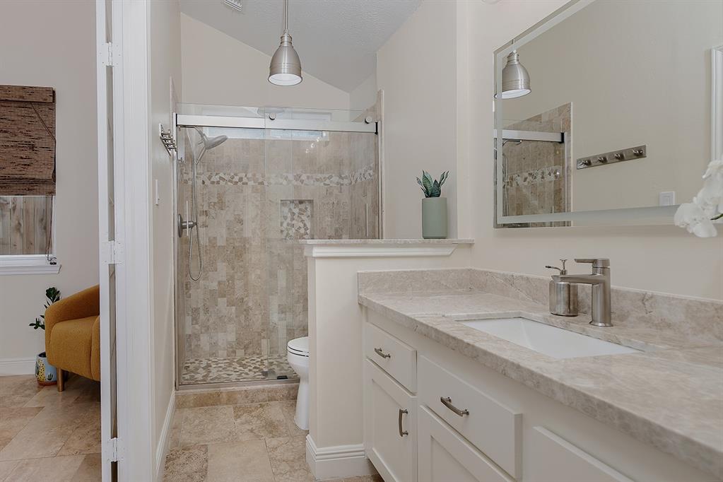 16 W Lance Leaf Road, The Woodlands, Texas image 18