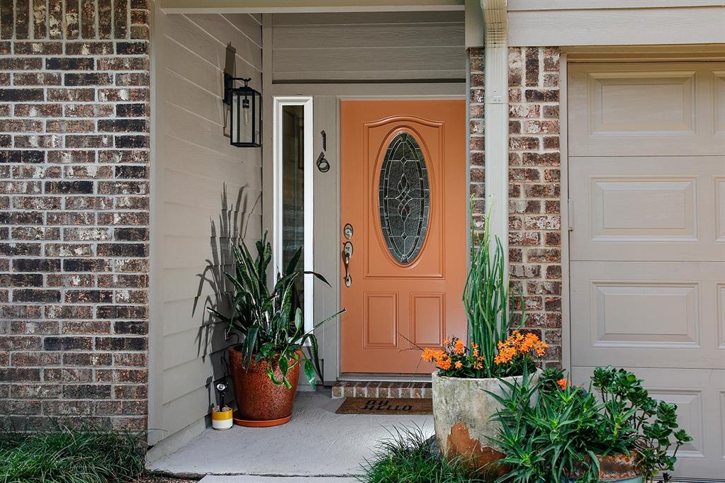 16 W Lance Leaf Road, The Woodlands, Texas image 2