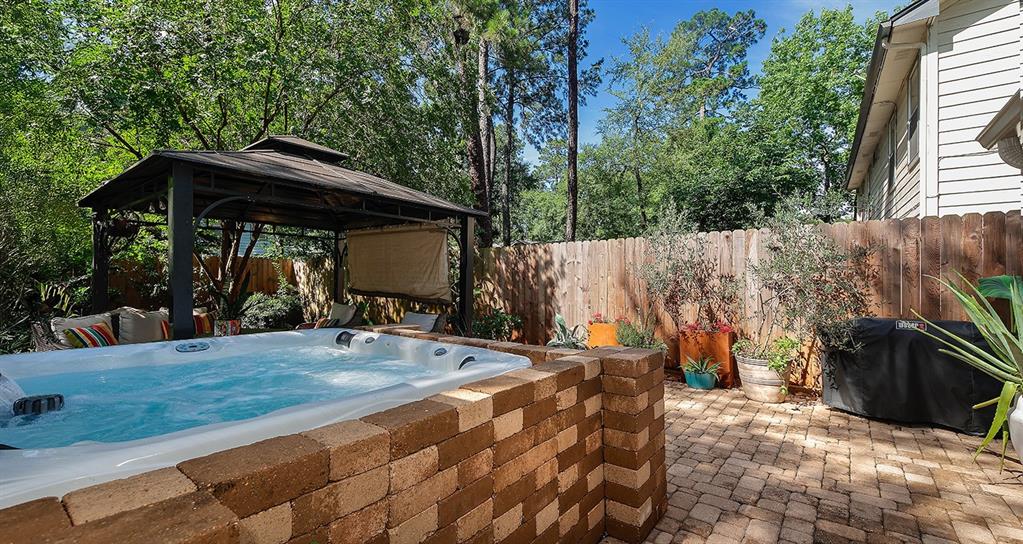 16 W Lance Leaf Road, The Woodlands, Texas image 25