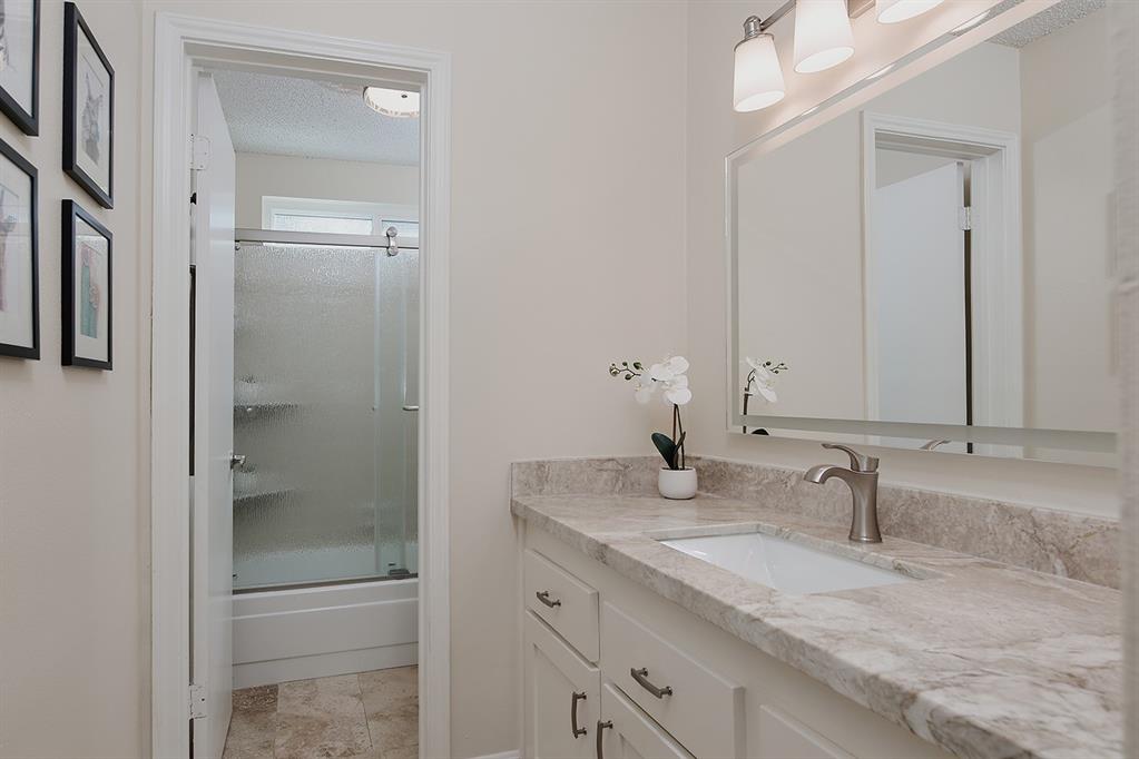 16 W Lance Leaf Road, The Woodlands, Texas image 23